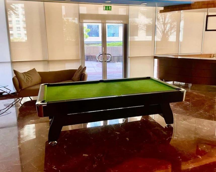 Marina View With Pool, Gym, Tennis Court, 5 Mins To Beach Dubai Exterior photo
